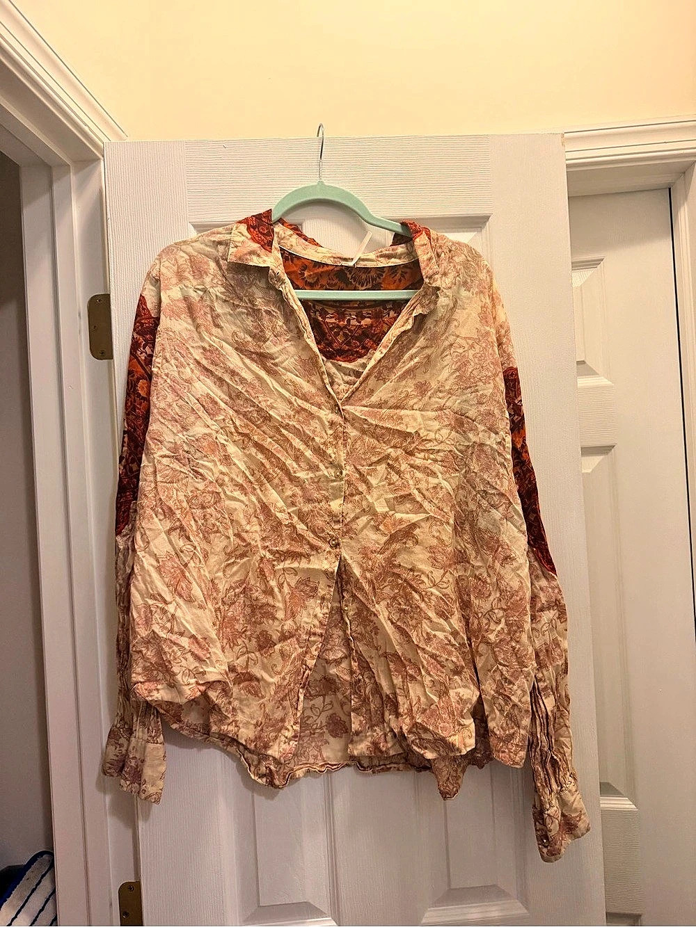 Free People Rose Bud Blouse Tea Combo Floral Blouse in Cream & Red Size Medium